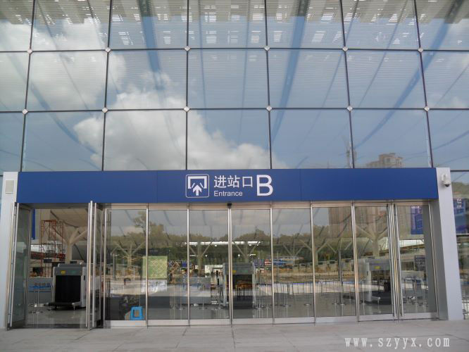 有框玻璃香蕉视频成人在线