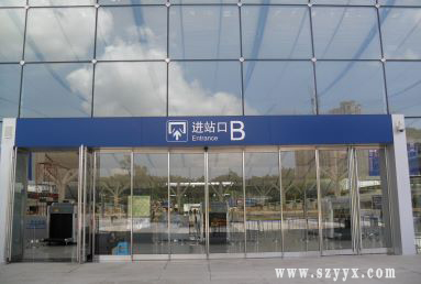 有框玻璃香蕉视频成人在线7.jpg